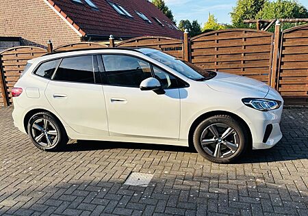 BMW 218i 218 Active Tourer Steptr. mit AHK