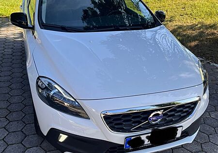 Volvo V40 CC V40 Cross Country Rentnerfahrzeug