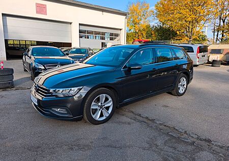 VW Passat Variant Volkswagen Business/AHK/LED/ACC/RFK