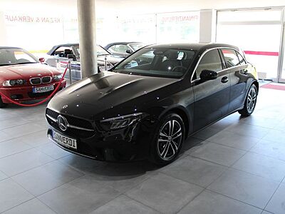 Mercedes-Benz A 180 DCT SPORTPAKET LEDER NAVI LED *I.HAND*