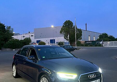 Audi A3 2.0 TDI S tronic Sportback -