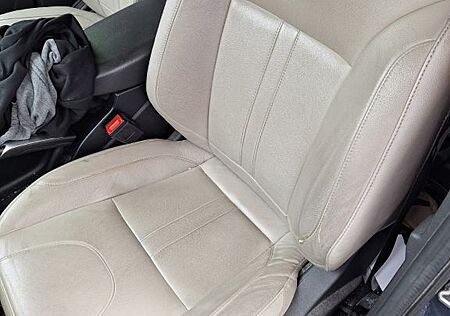 Ford Kuga 2,0 TDCi 4x4 132kW Individual PowerShif...