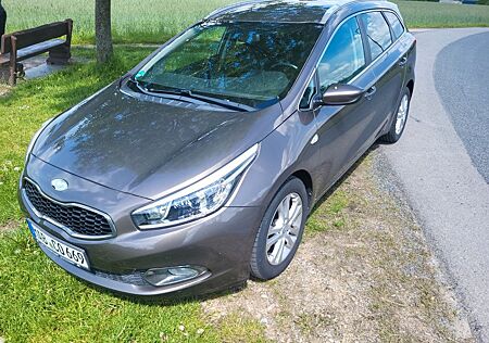 Kia Cee'd Sportswagon 1.6 GDI Edition 7 Sportswa...