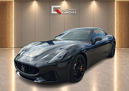Maserati GranTurismo MODENA MY26 V6 AWD Carbon/Black/LED/