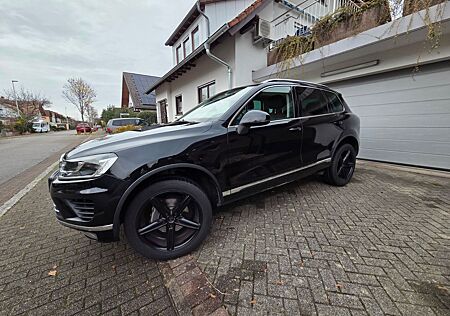 VW Touareg Volkswagen 3.0 V6 TDI SCR Tiptronic BMT BlueMot...