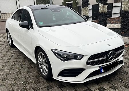 Mercedes-Benz CLA 200 4MATIC *AMG -Line* - * Panoramaschieb.*