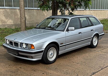 BMW 525i Hohlraumkonserviert & 18. Jahre eine Hand