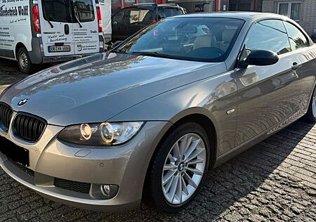 BMW 325i Cabrio Automatik Top Zustand.