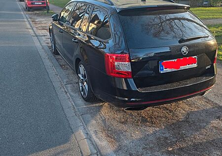 Skoda Octavia 2.0 TDI DSG RS Combi RS