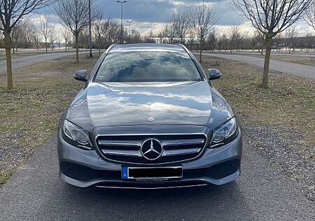 Mercedes-Benz E 350 d T AVANTGARDE Autom. STDHZG COMAND