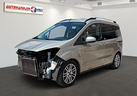 Ford Tourneo Courier 1.5 TDCi AAC SHZ PDC AHK