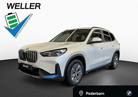 BMW iX1 xDrive30 - LCProf,HuD,AHK,Adapt.LED,360°