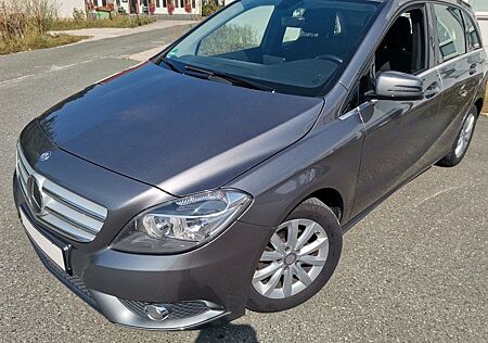 Mercedes-Benz B 180 + CDI+Klima+Navi+SHZ