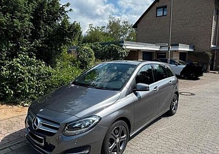 Mercedes-Benz B 180 Urban