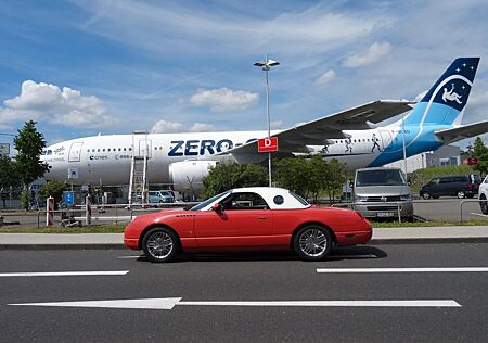 Ford Thunderbird - SonderEdition 007