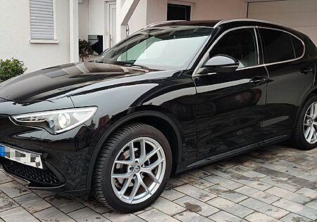 Alfa Romeo Stelvio gebraucht kaufen Alfa Romeo Stelvio 280 PS - Q4