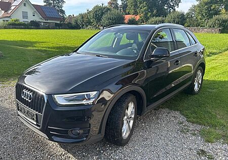 Audi Q3 2.0 TFSI quattro -