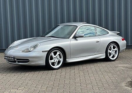 Porsche 996 Carrera 4 Coupé