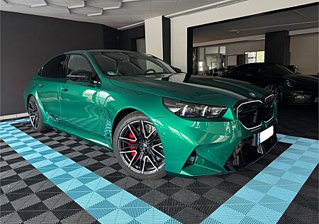 BMW M5 LIMO°M DRIVERS°PANO°DRIVING+PARKING PROF°