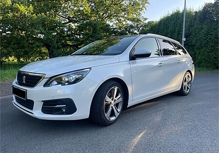 Peugeot 308 PureTech 130 Style SW Style