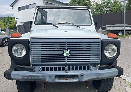Mercedes-Benz G 230