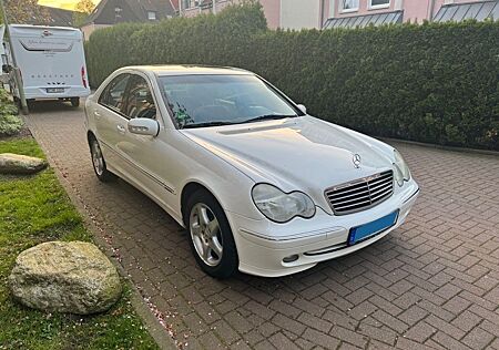 Mercedes-Benz C 220 1.Hand CDI AVANTGARDE