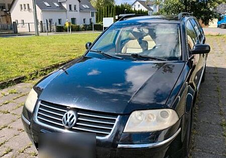 VW Passat Variant Volkswagen 2.5 V6 TDI Highline Variant H...