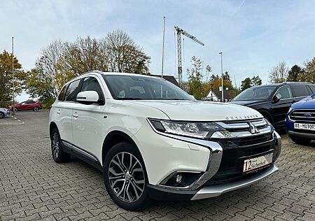 Mitsubishi Outlander Top 4WD*LEDER*NAVI*7-SITZ.*E-GSHD*AHK