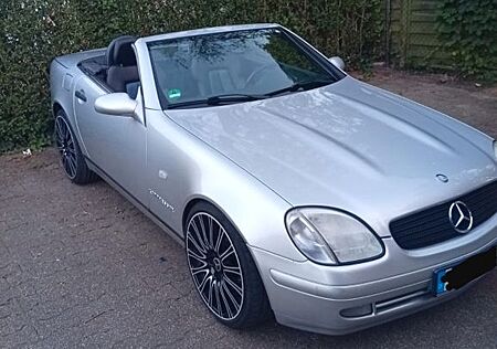 Mercedes-Benz SLK 200 -