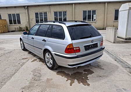 BMW 318i touring -