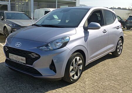 Hyundai i10 1.0 AT Navi+Shzg+Lhzg+DAB+CAM+PDC+Alu15