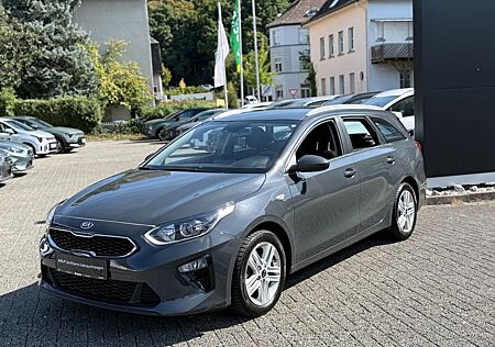 Kia Cee'd Sportswagon KAMREA NAVI APPLE CARPLAY