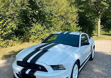 Ford Mustang Coupe