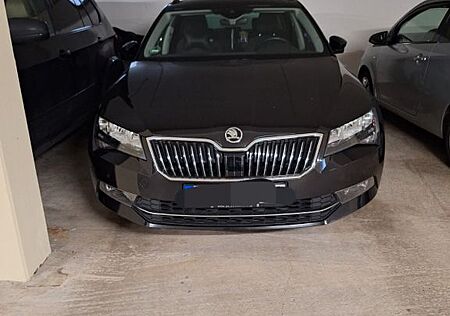 Skoda Superb 2.0 TDI SCR DSG Ambition Combi Ambition