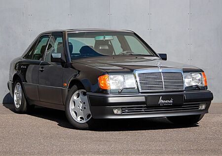 Mercedes-Benz 500 E, Scheckheftgepflegt