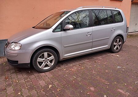 VW Touran Volkswagen 7 Sitze