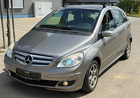 Mercedes-Benz B 180 B -Klasse CDI/AUTOMATIK/XENON/LEDER/