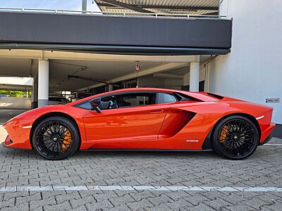 Lamborghini Aventador S*Alcantara*Coupe*Orange*740-PS*