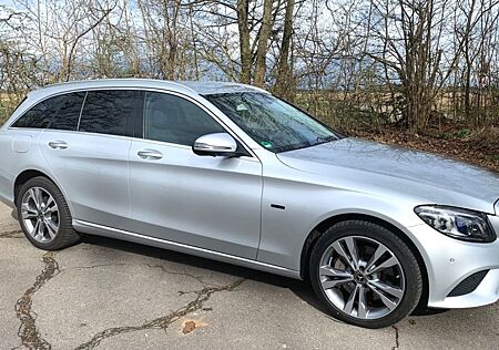 Mercedes-Benz C 300 de T - Garantie, AHK, 8-fach bereift