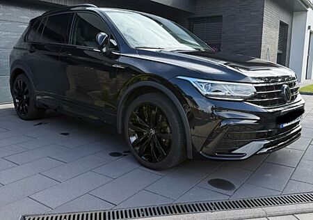 VW Tiguan Volkswagen 2.0 TSI OPF 140kW DSG 4M R-Line Black Edi
