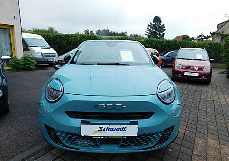 Fiat 600 Hybrid La Prima