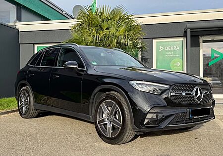 Mercedes-Benz GLC 300 d 4M AMG SHZ AHK MEMORY AMBIENTE DISTR.