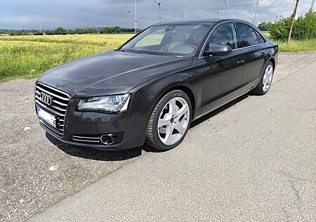Audi A8 3.0 TDI tiptronic quattro -