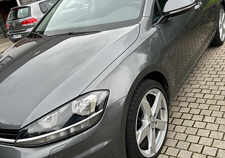 VW Golf Volkswagen 1.6 TDI DSG Variant