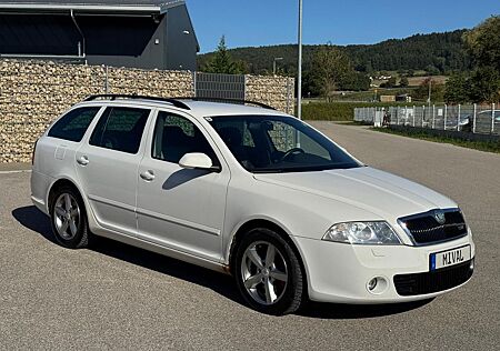 Skoda Octavia 2.0 TDI RS/Tempo/Bluetooth/Leder/Xenon