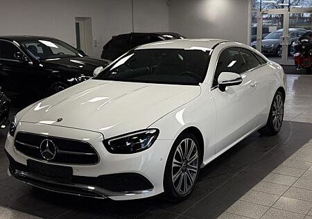 Mercedes-Benz E 200 Coupe 9G/Kamera/Keyless/Garantie/Burmester