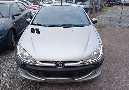 Peugeot 206 CC - Cabrio - Klima - Alufelgen - 142.000 KM