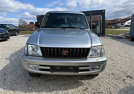 Toyota Land Cruiser 3.0 D-4D Special Auto