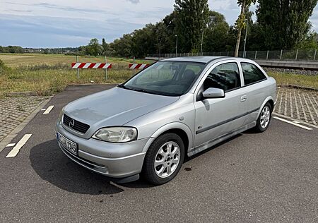 Opel Astra 1.6 Njoy Njoy
