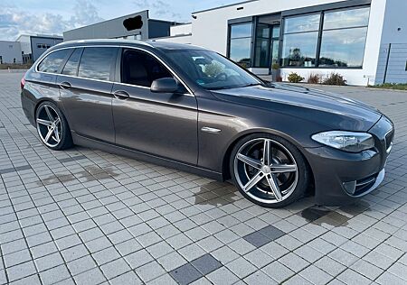 BMW 530d Touring A -